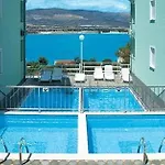 Διαμέρισμα Bayview *