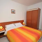 Bayview * Τρογκίρ
